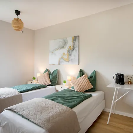 Apartment Monteuroase *
